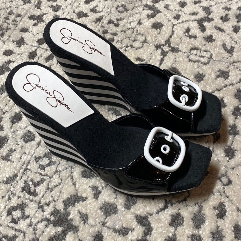 Jessica Simpson Black and White Stripped Wedges